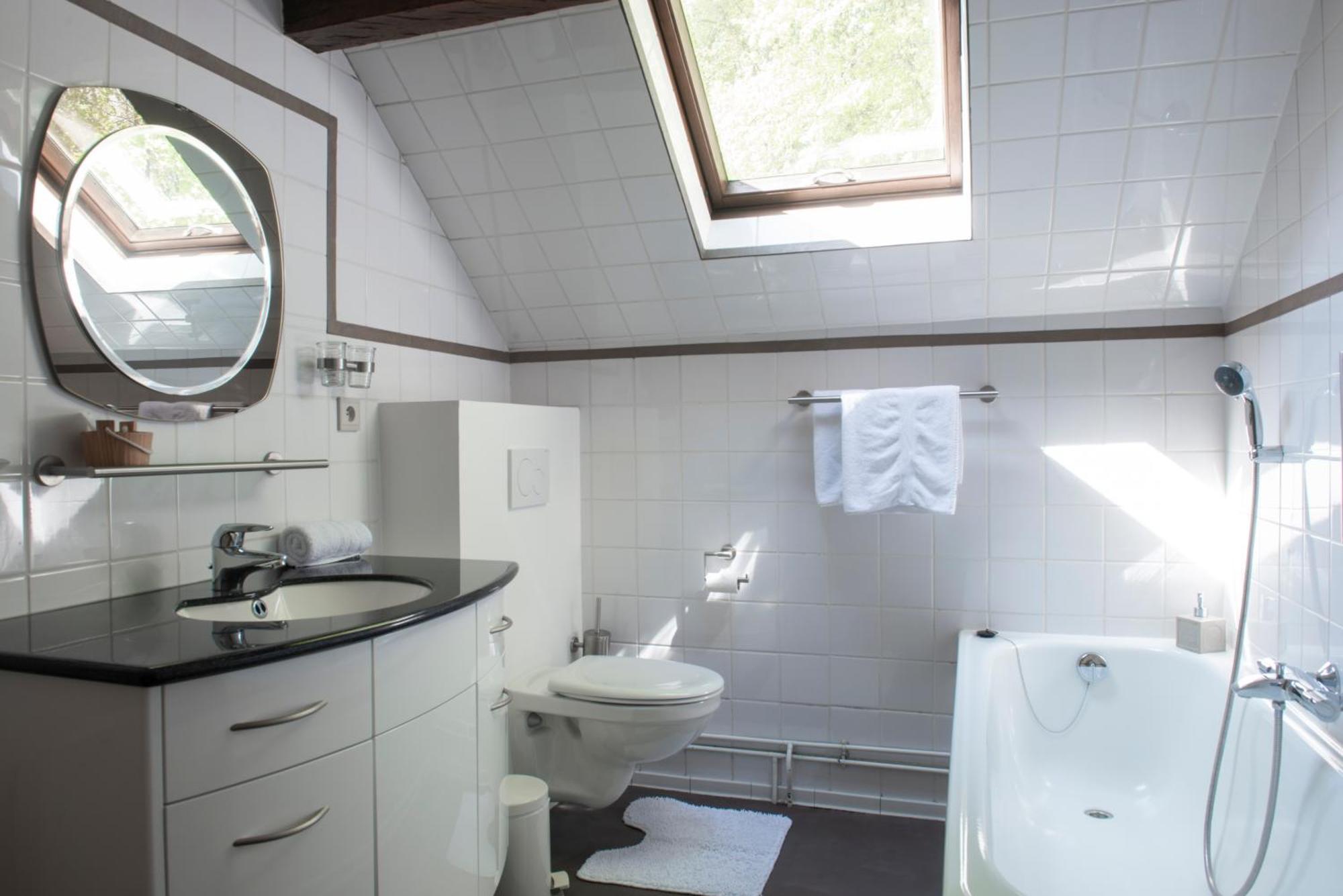 Le Marronnier Apartment La-Roche-en-Ardenne Luaran gambar